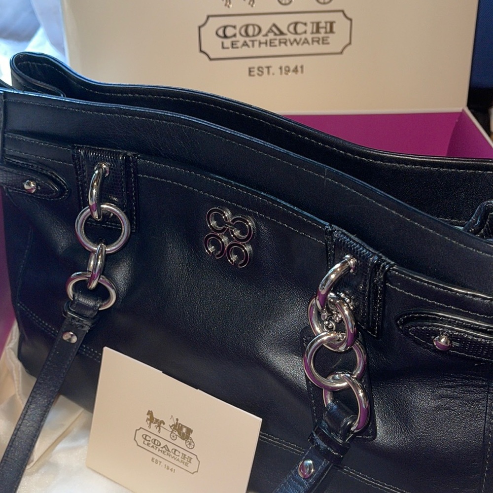 Black leather coach purse (open to negotiate $$)